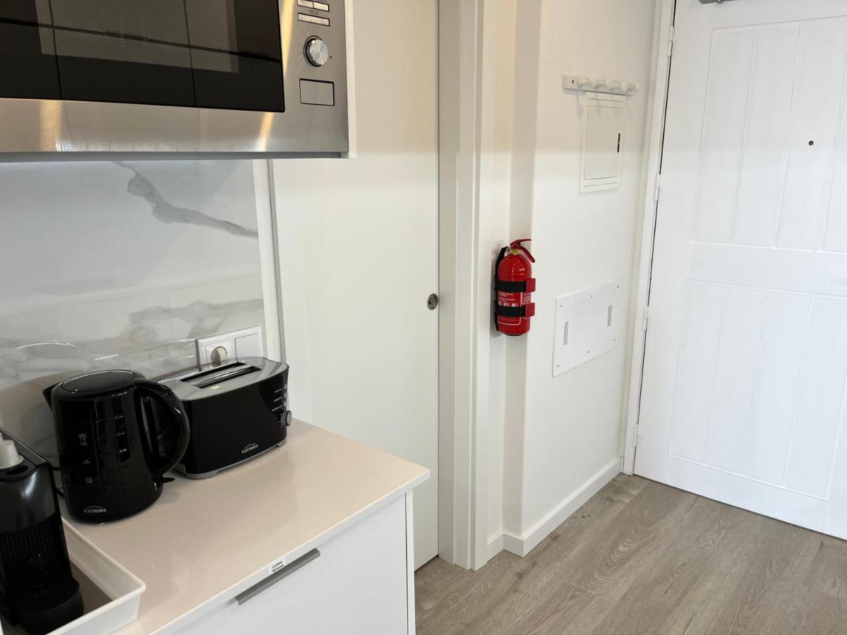 Axenic Retreat - Panoramic Ocean View, Sleeps 4, Ensuite Bathroom, New Redesign Sesimbra Exterior photo
